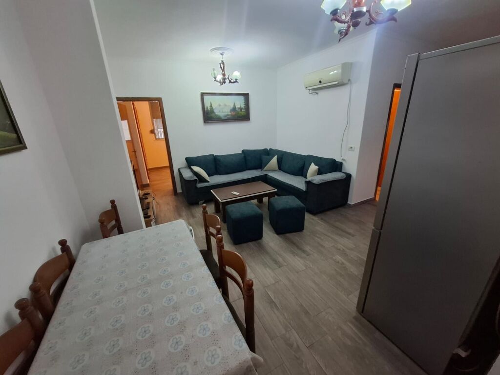 Affittasi appartamento 2+1 presso Shkembi i kavajes