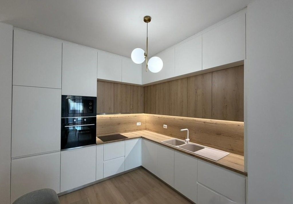 APPARTAMENTO 2+1+POSTO AUTO VICINO AL NUOVO MERCATO !