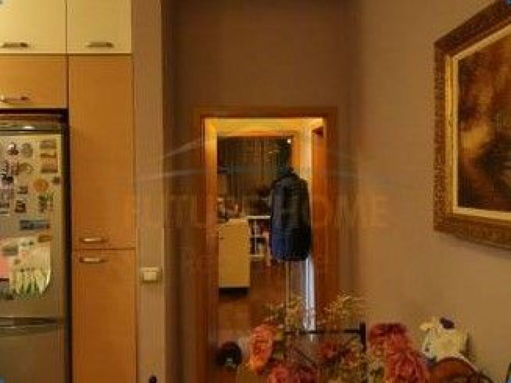 Shitje, Apartament 2+1+2 me 2 poste parkimi opsional, Komuna e Parisit