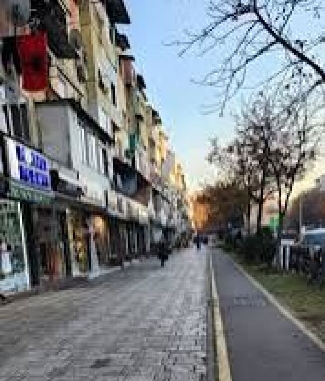 Appartamento 1+1+Balcone In Affitto a 21 Dhjetori !