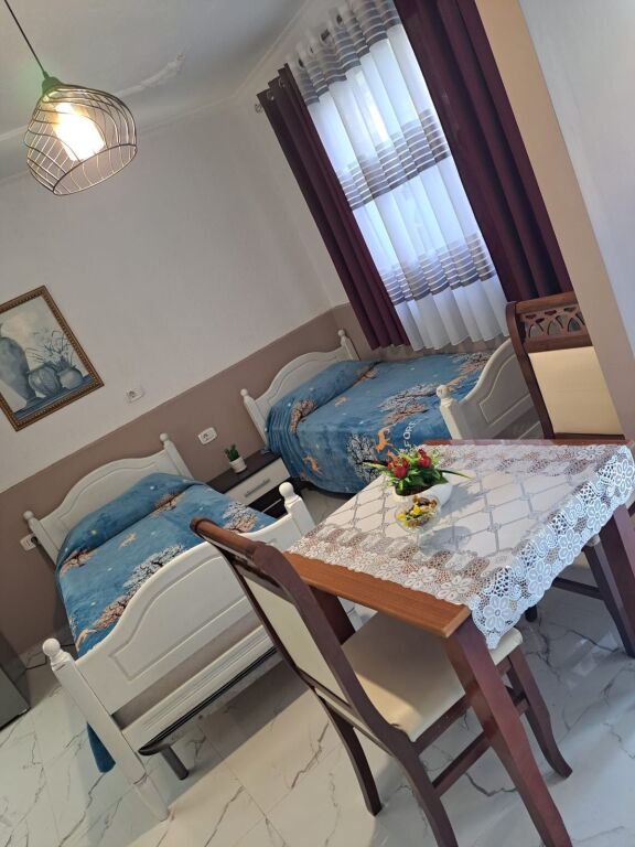 GARSIONERE 25000 LEKE.ALI DEM