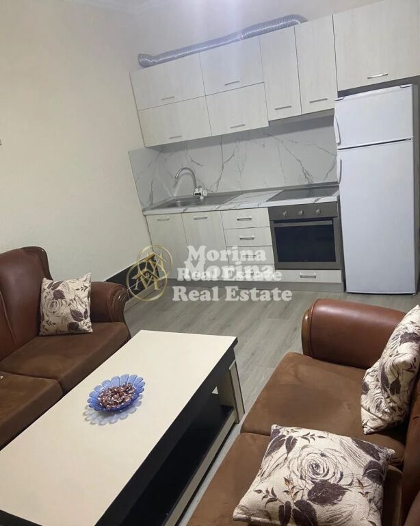 Affitto | Appartamento 2 + 1 | Via Siri Kodra | 450 €/mese