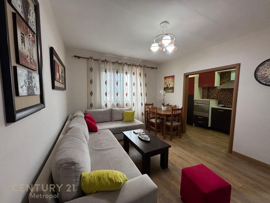 VENDESI APPARTAMENTO 2+1 VICINO AGLI OSPEDALI