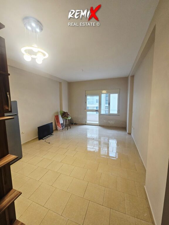 GARSONJERE PER SHITJE PRANE HOTEL Adriatik, Plazh,  DURRËS