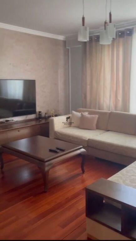 APARTAMENT ME QERA 3+1 BLLOK 2000 EURO