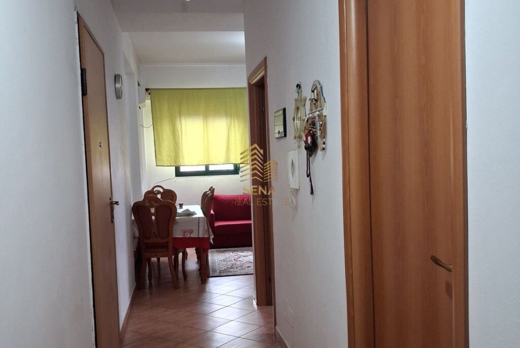 Shitet, Apartament 2+1+blk, Tirana e Re-Perballe Delijorgjit, 160,000 Euro