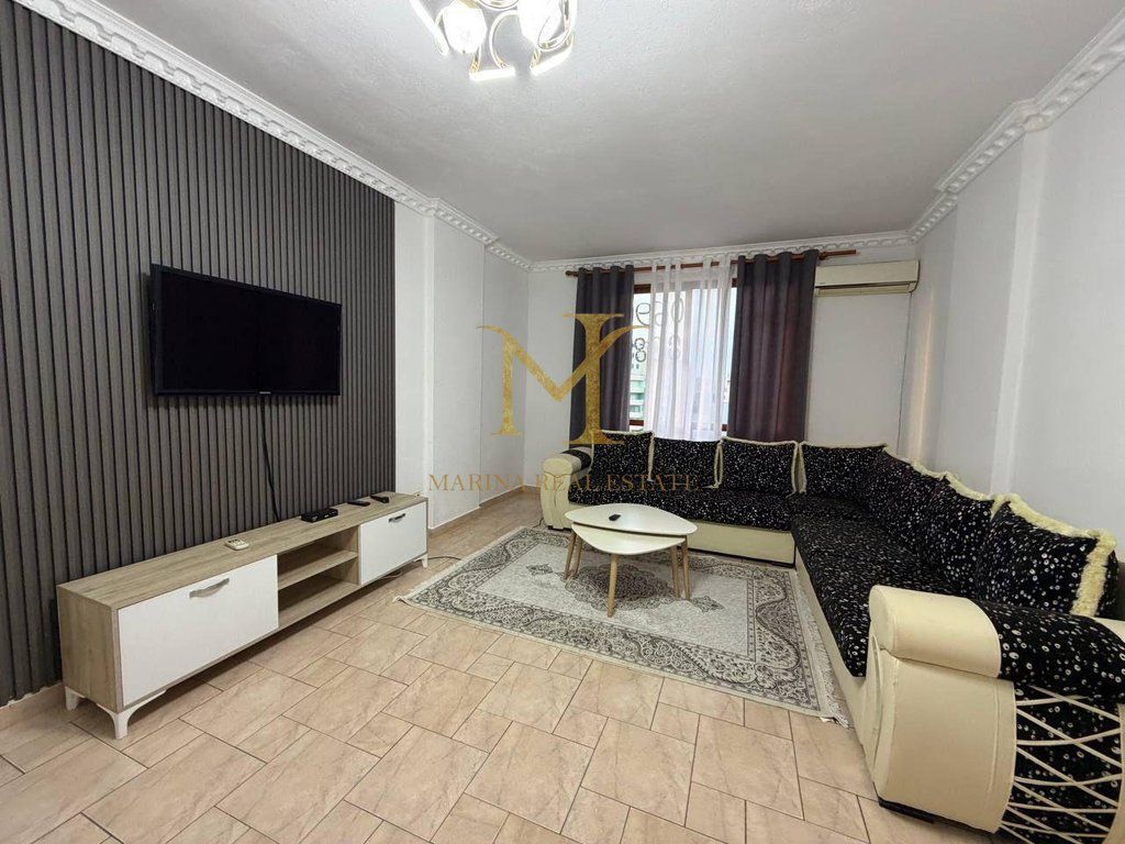 JEPET ME QERA APARTAMENT 1+1 PRANE SHKOLLES BAJRAM CURRI !