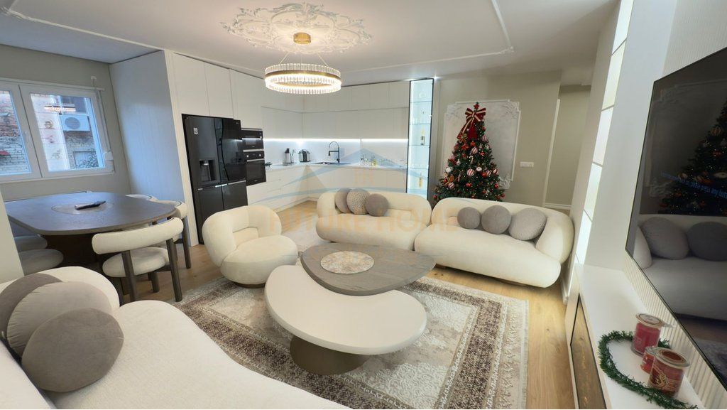 Apartment 2+1+2 +2 parking spaces for sale Bogdaneve Street