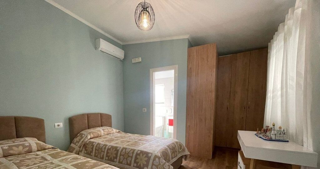 JEPET SHTEPI PRIVATE ME QIRA , SAUK I VJETER