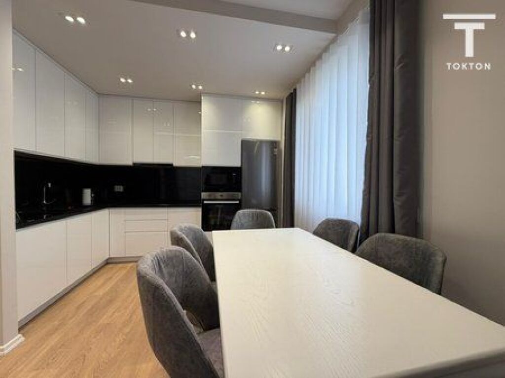 QIRA, APARTAMENT 2+1+2+ 2 POSTE PARKIMI, KOMPLEKSI FZ, LIQENI I THATË, TIRANË