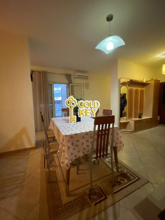 🏡 APARTAMENT ME QERA 2+1 + 2 BANJO + 2 BALLKONE + TARRACË – Pranvera, Durrës