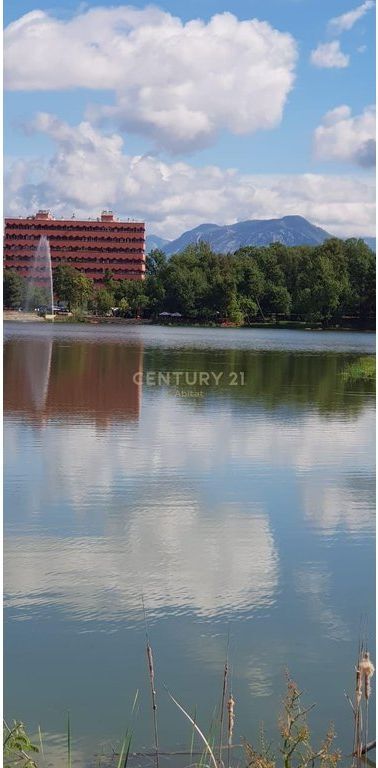 APPARTAMENTO 2+1+2 IN AFFITTO VICINO AL LAGO ARTIFICIALE DI TIRANA