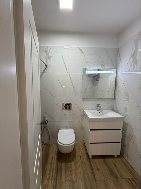 Apartament te Liqeni i Thate 1+1