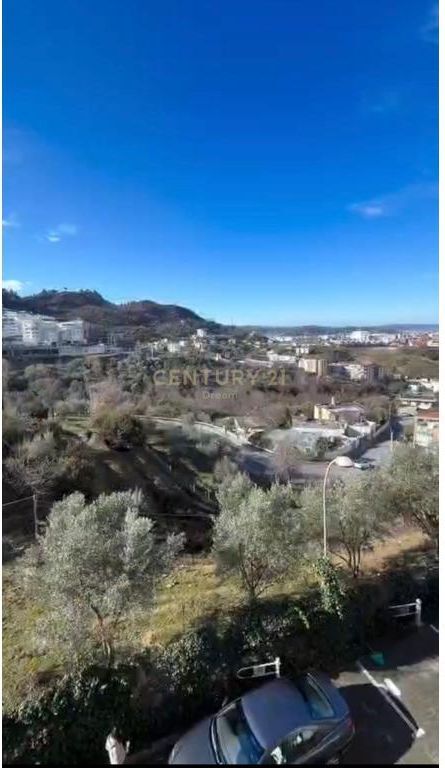 Shitet Duplex 2+1 tek Rezidenca Kodra Diellit 1