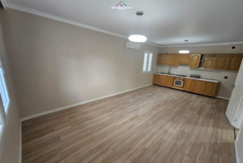 Vile 3 Kateshe Me Qera tek Blloku i Vilave Selite (ID BV22578) Tirane