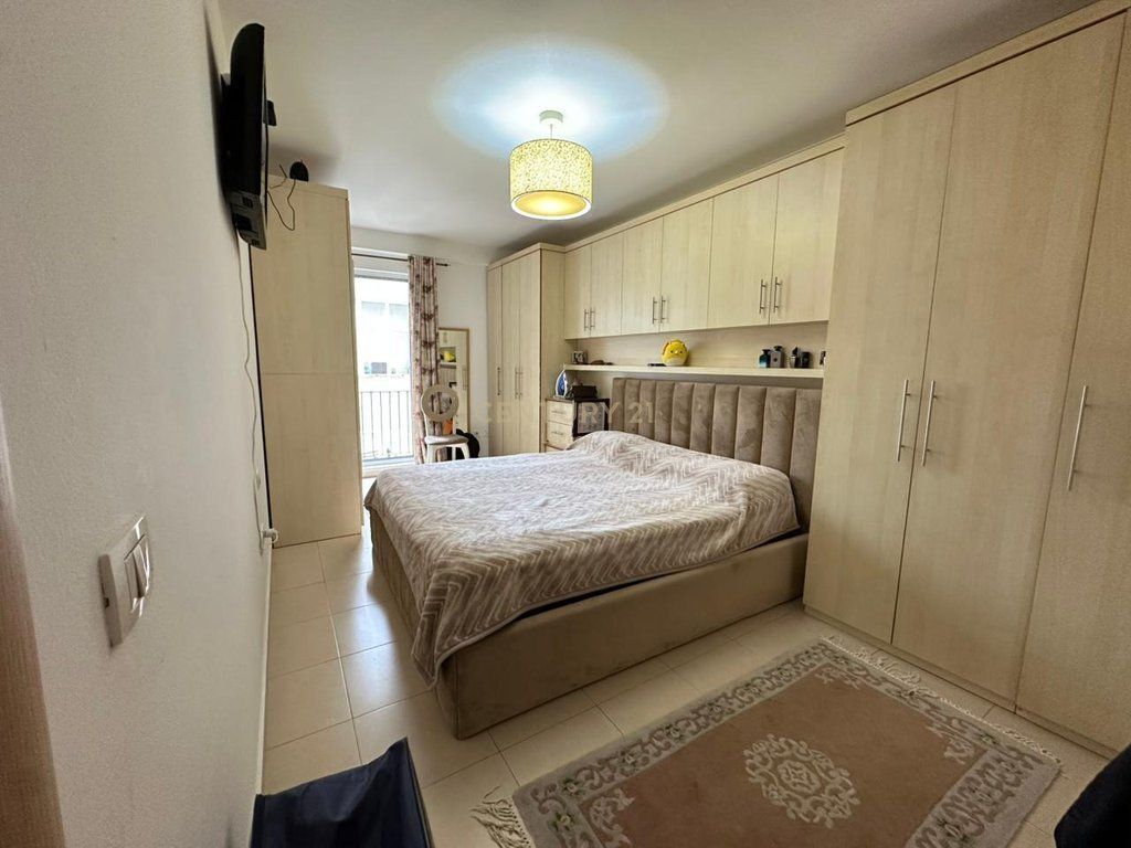 VENDESI APPARTAMENTO 2+1 PRESSO IL COMPLESSO ANA NELLA CITTA STUDENTI