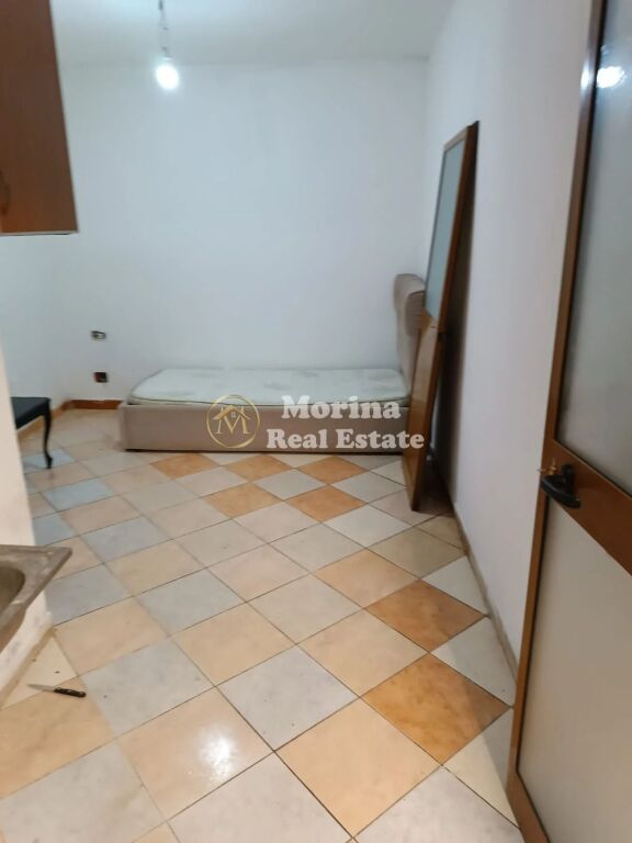 Qera | Garsoniere | Kinostudio | 130 €/muaj