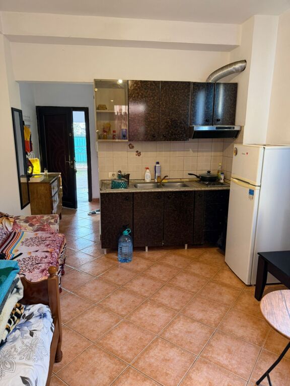 Jepet me qera Garsoniere Ne 5 Maj