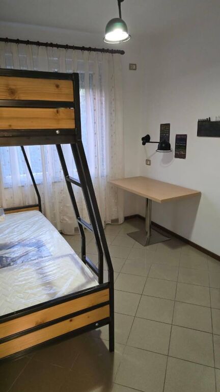 Appartamento 2+1+1 con Balcone in Affitto