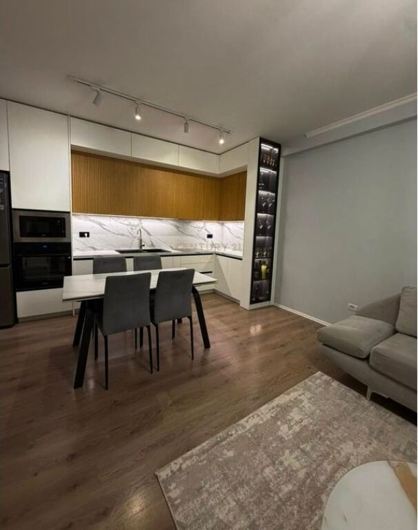 Apartament me qira 1+1 tek Liqeni i Thate