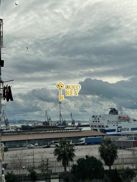 🏡 VENDESI APPARTAMENTO 2+1 + BALCONE VICINO AL PORTO DI DURRËS
