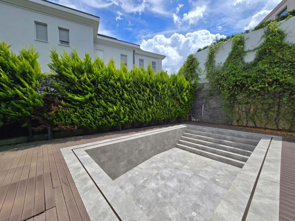 🔑 Villa con Piscina in Vendita a Rolling Hills-TEG