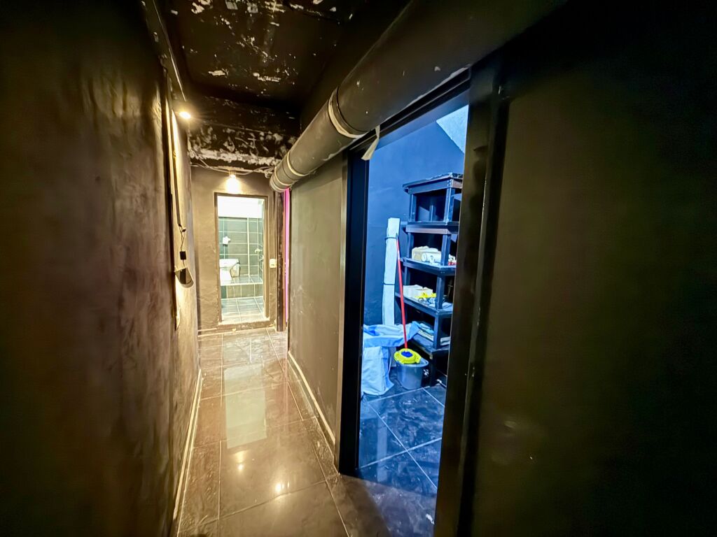 📣 QERA Ambient Biznesi (Podrum) 📍 Myslym Shyri, Prane Karburant Kastratit ✨