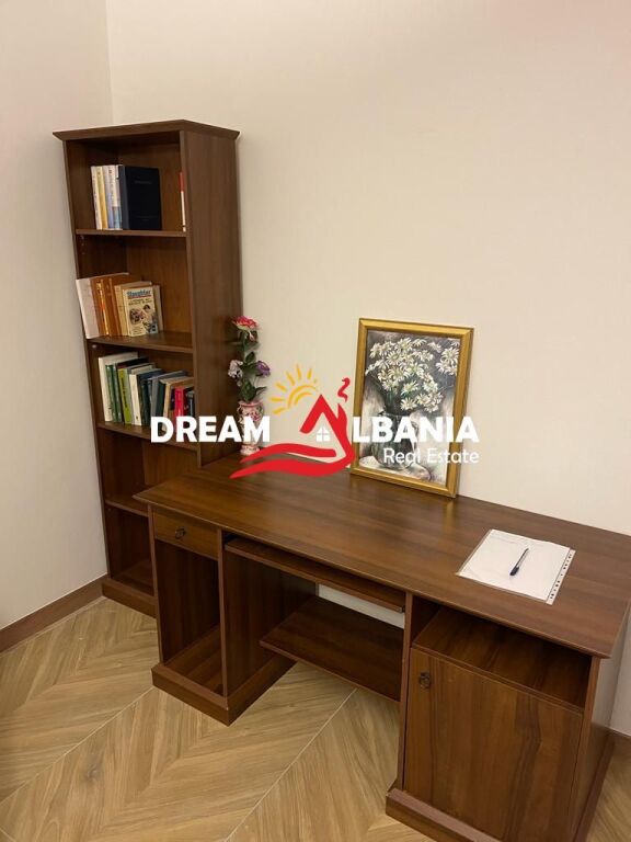 Appartamento in affitto nella zona di Rruga Durresit vicino a Mozaiku a Tirana (ID 42215480)