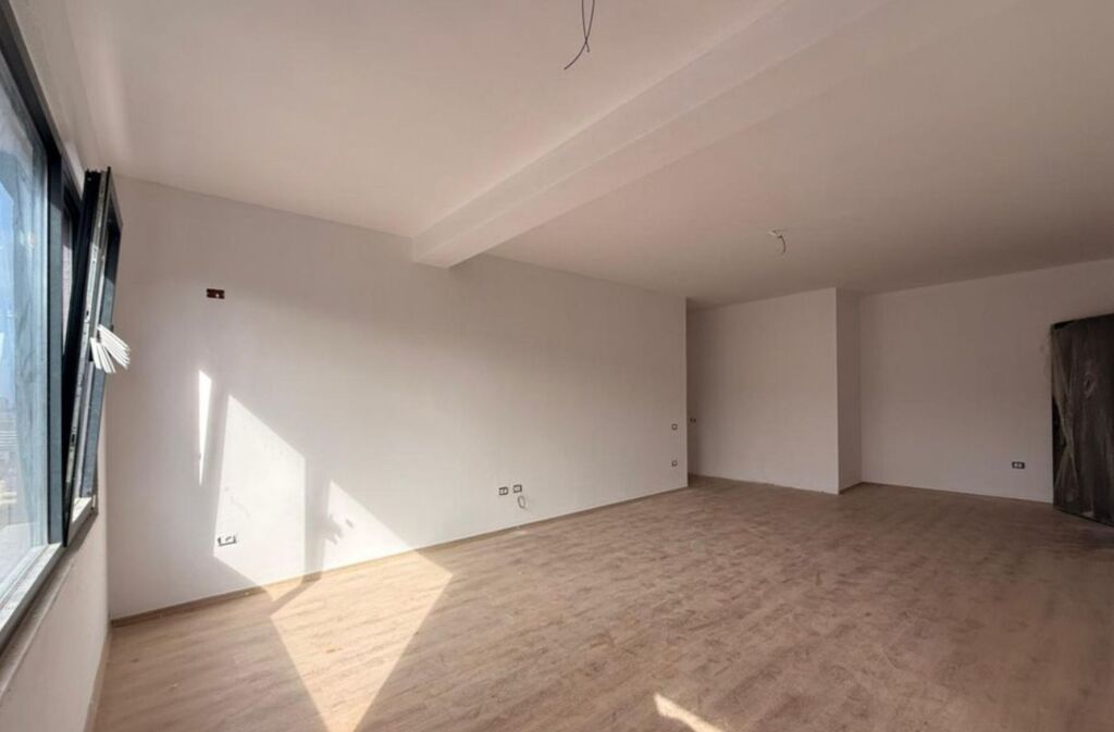 Appartamento 2+1+2 in vendita