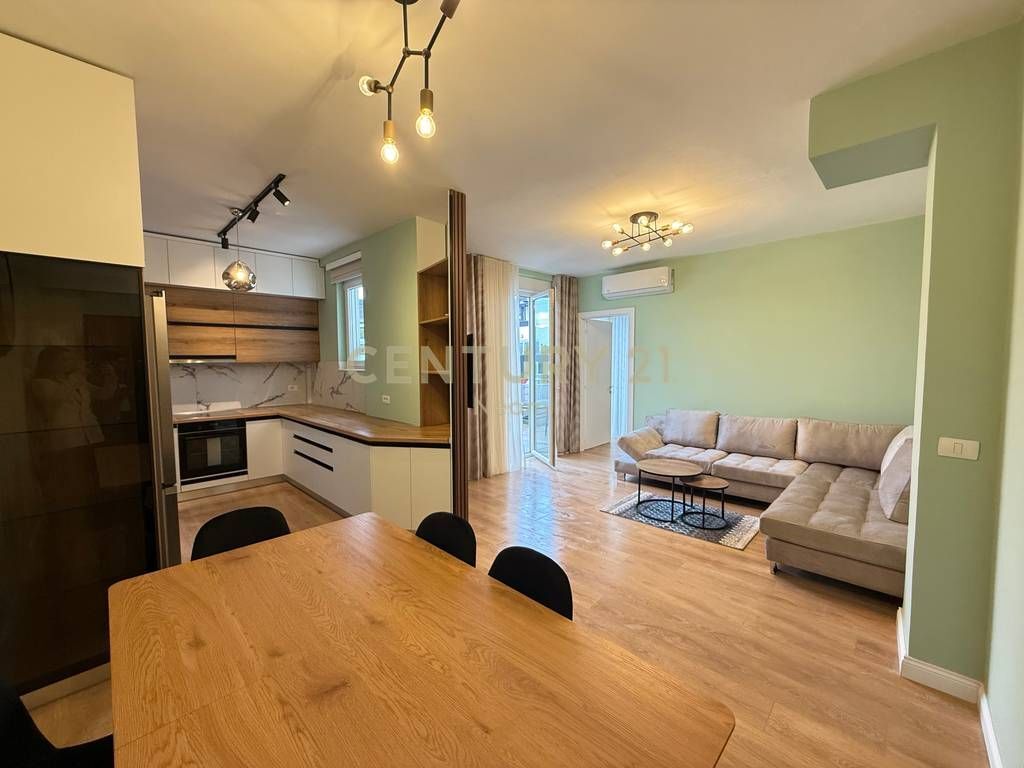 Jepet me Qera Duplex 3+1+2 te Liqeni i Thatë – Kompleksi FZ 2 Poste Parkimi Ne Cmim!