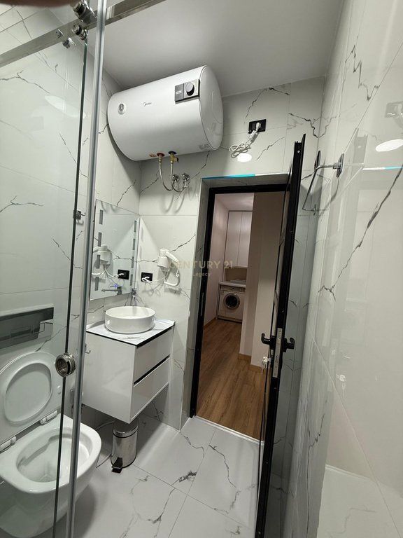 Jepet me Qira Apartament 2+1 në Rrugën e Kavajës-Tirane- Shume Prane QEDNRES !