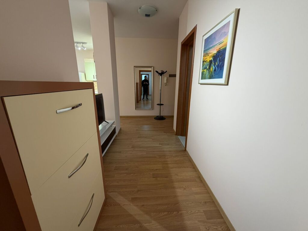 Apartament me qera