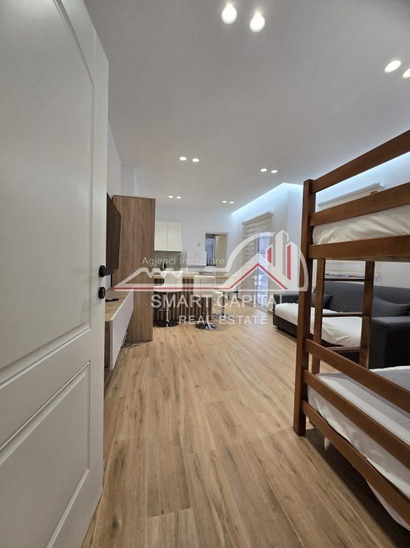 SHITET KATI I 2-TE I NJE NDERTESE PRIVATE VLORE!