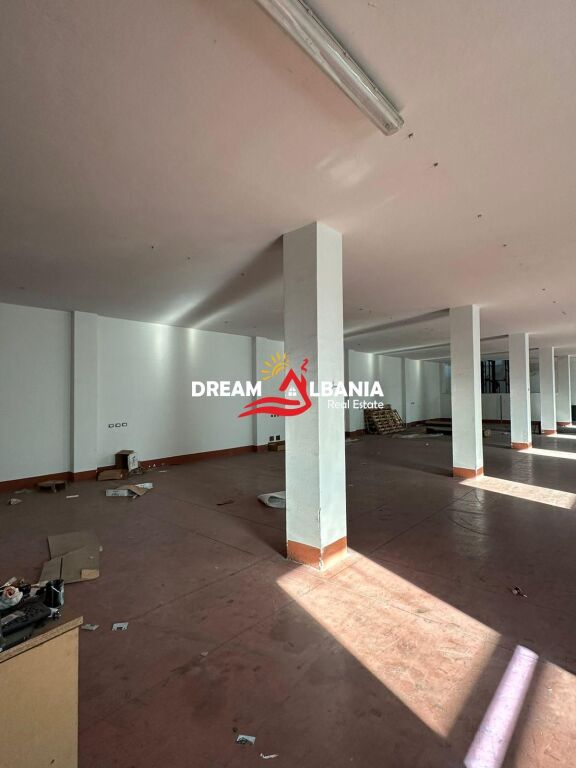 Godine 3 kateshe kapanon ne shitje ne Vore prane Autostrades Tirane-Durres (ID 4181071 ).