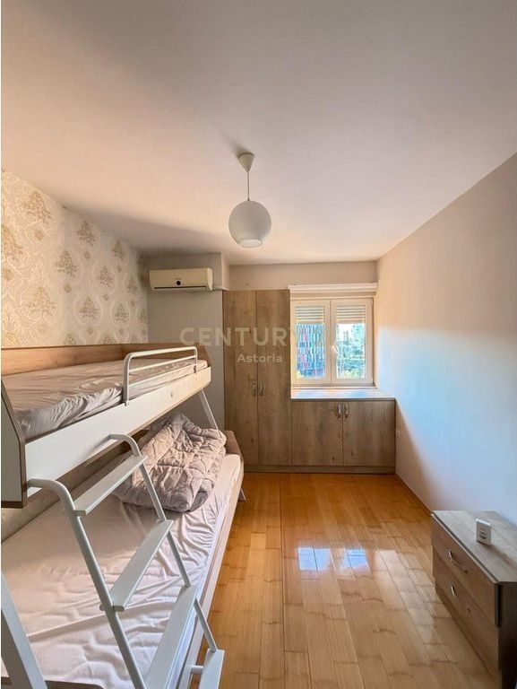 Apartament 2+1 për shitje pranë stadiumit Air Albania – Lokacion elitar në zemër të Tiranës 350,000 €