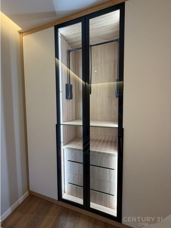 Apartament 2+1 me qira tek Kodra e Priftit pranë Venue !