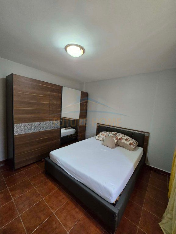 Qera, Apartament 3+1+2, Komuna e Parisit
