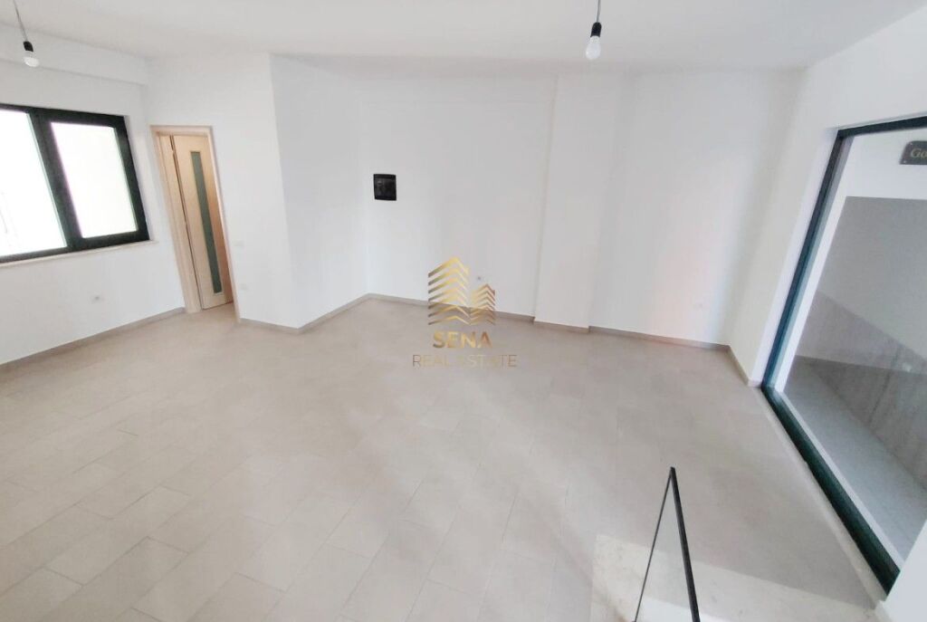 For sale, Business Premises, Green City Complex – Astir, 170,000 Euro