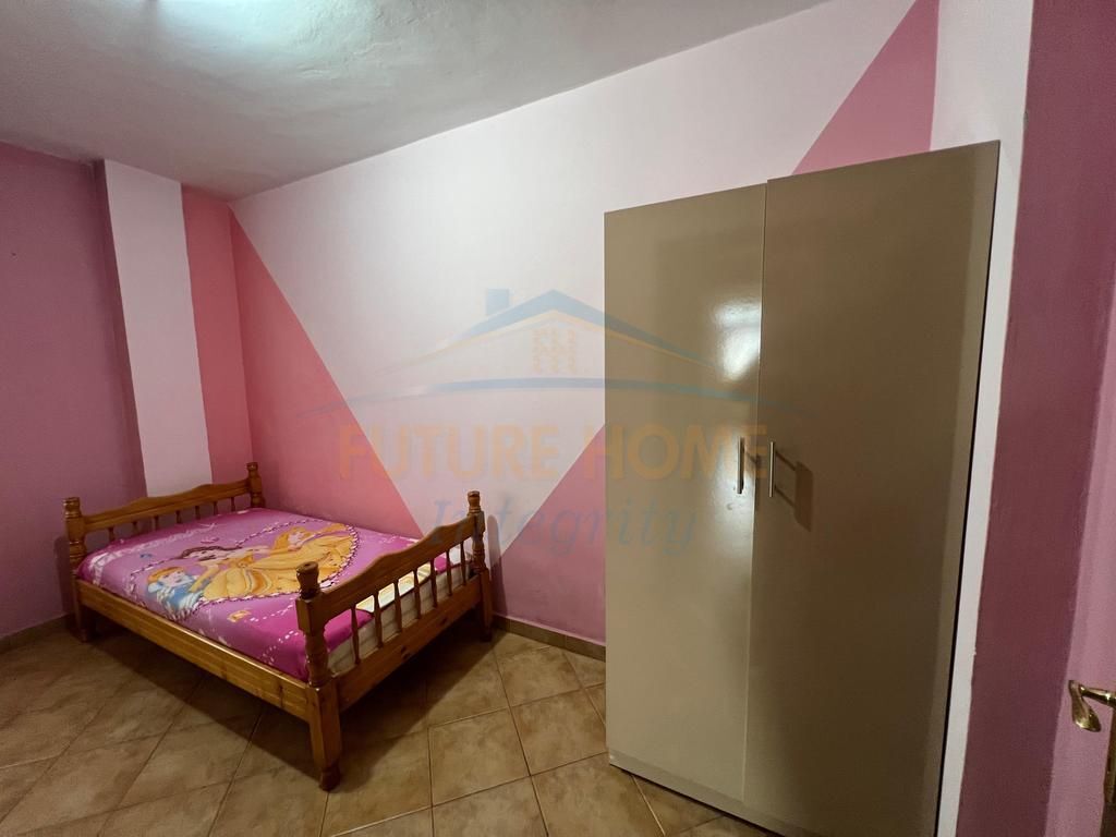 Affitto, Appartamento 2+1, Via Kavajës, Tirana.