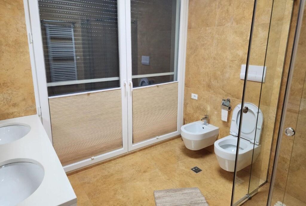 🏡 VILLA SU DUE PIANI IN AFFITTO – VICINO A TEG