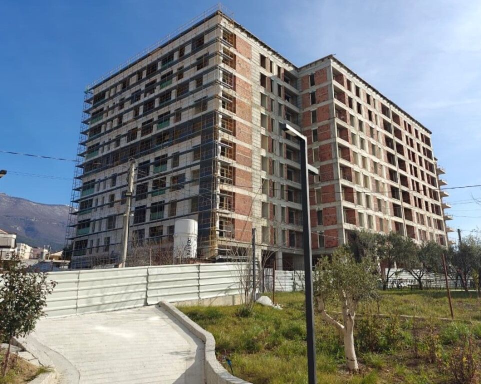 Apartment 2+1 for sale in Porcelan- Kokonozeve Street