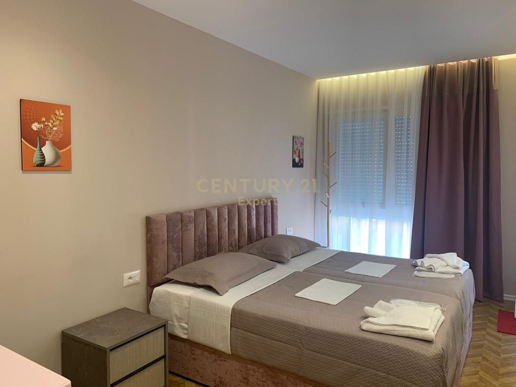 APPARTAMENTO 2+1+2 E POSTO AUTO IN AFFITTO IN VIA DRITAN HOXHA!
