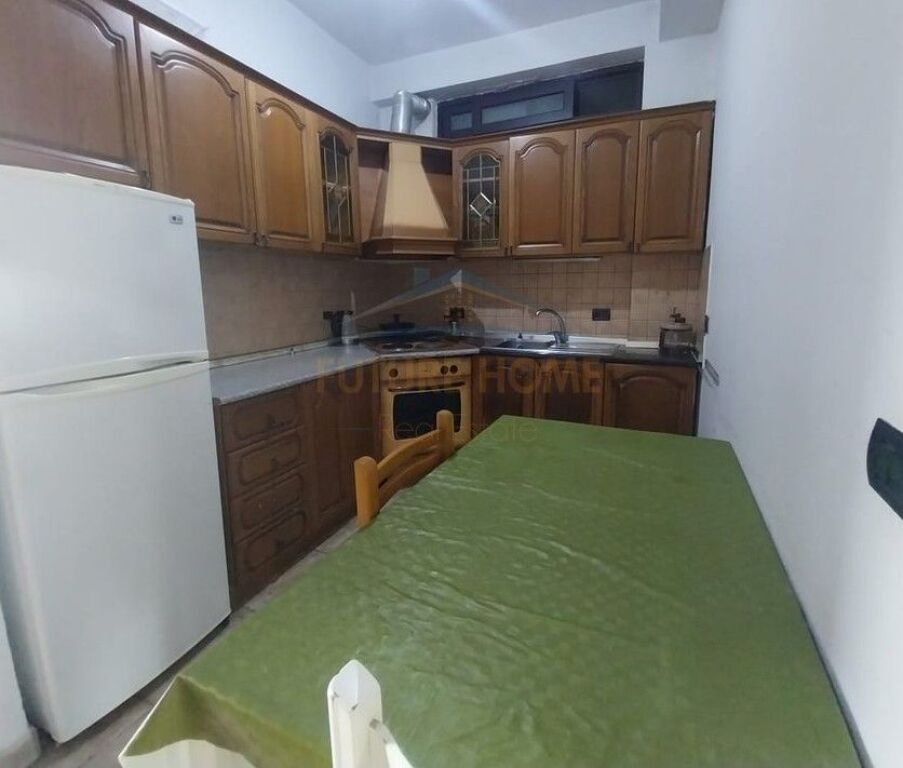 Qera, Aartament 3+1+2, Rruga Haxhi Dalliu.