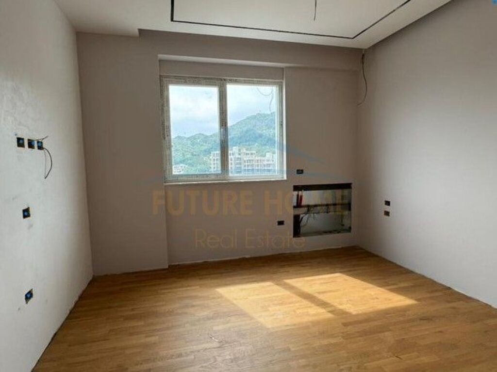 In vendita, Attico 3+1+3 Posti Auto, Green Terrace, Lago Secco