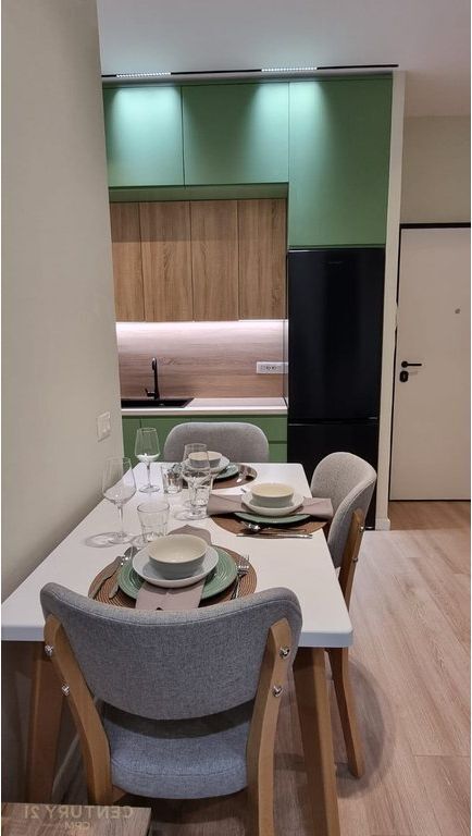 APARTAMENT 1+1 ME QIRA TEK MYSLYM SHYRI! 650 € /Muaj