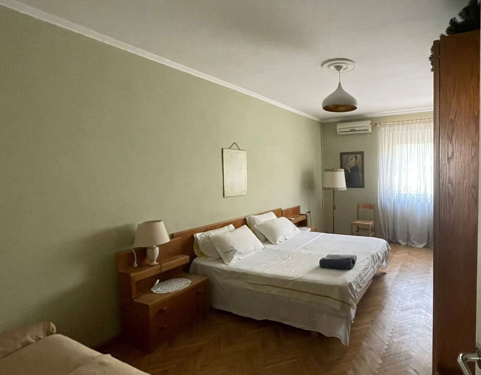 Apartament 1+1 me qera tek Posta Shqiptare ne Qender