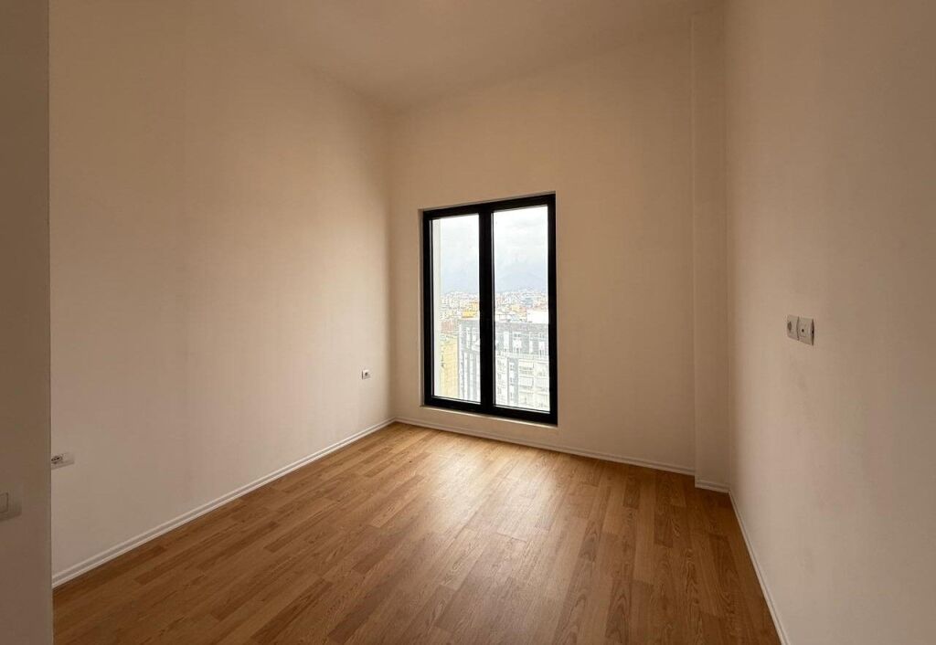 🏙️ SHITET PENTHOUSE 3+1+2 – QENDËR, TIRANË