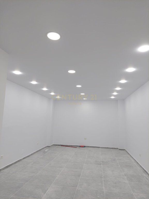 Opportunity!!! Commercial Space 154m2 for Sale in Fresk 186,000 €