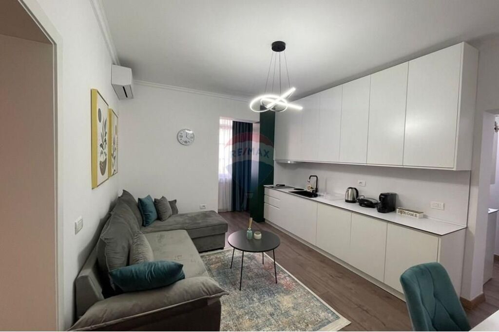 Appartamento 1+1+Balcone In Affitto a 21 Dhjetori