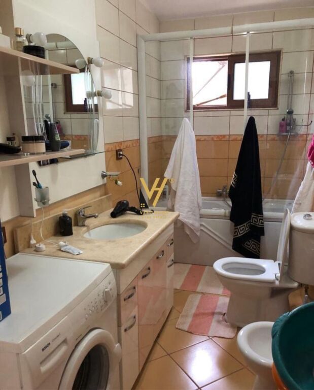 SHITET APARTAMENT DUPLEX 3+2+3 TE 21 DHJETORI 400.000 EURO